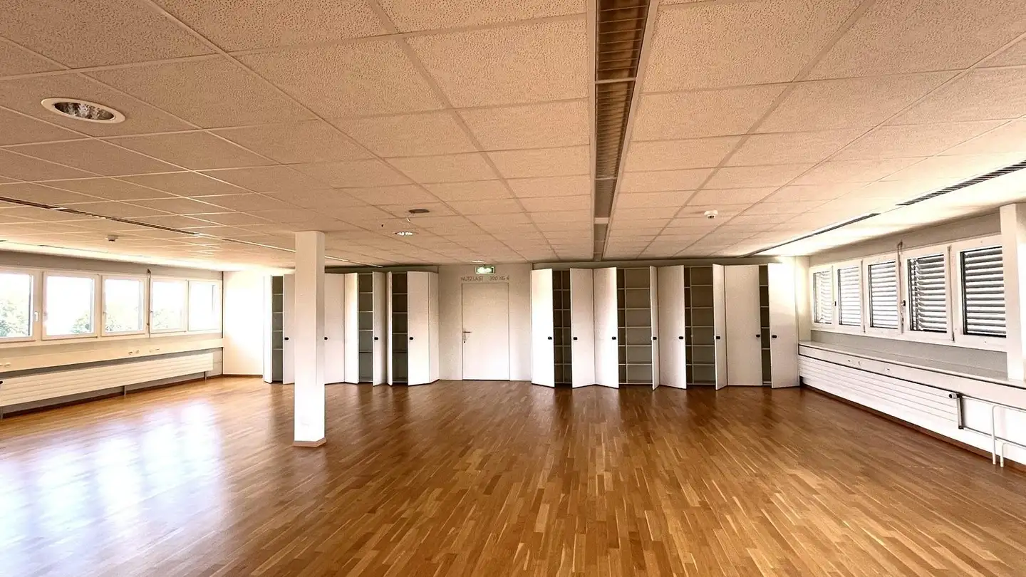 Bürofläche mieten - Mandachstrasse 50, 8155 Niederhasli - Foto 3