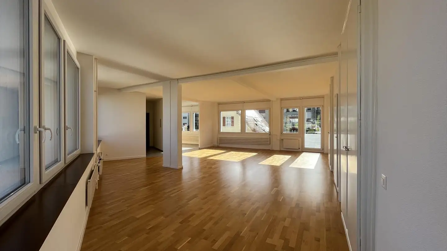 Office space for rent - Rue Des Régionaux 11, 2300 La Chaux-de-Fonds