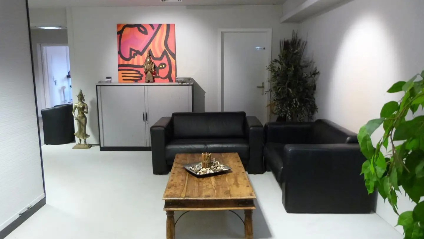 Bureau à louer - Zürcherstrasse 17, 8173 Neerach