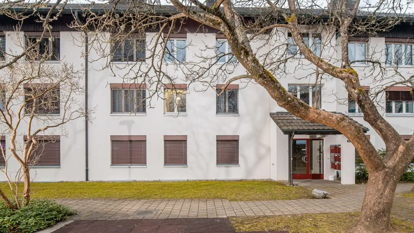 Outdoor parking space for rent - Bahnhofstrasse 79, 8245 Feuerthalen