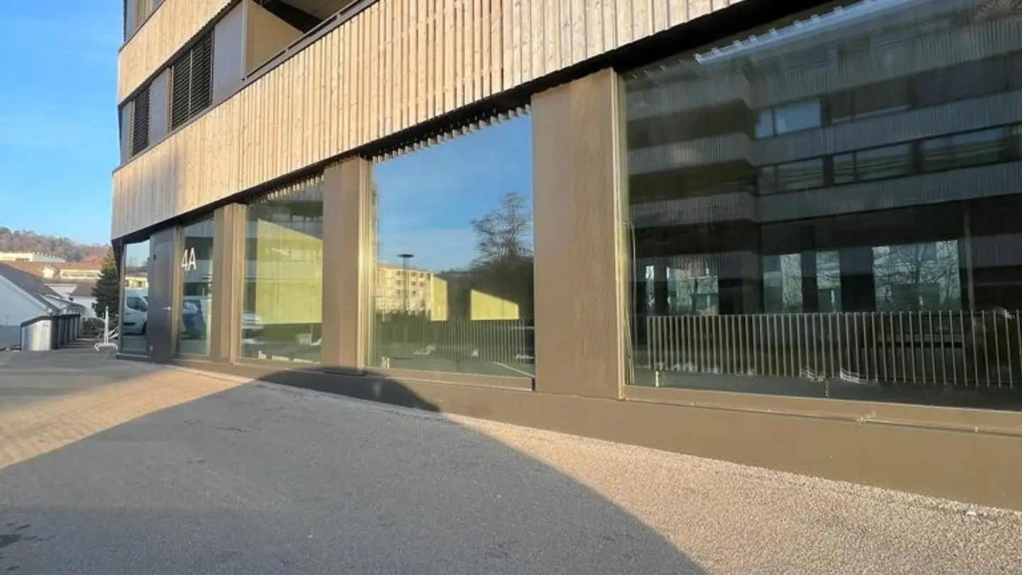 Mischgenutztes Gebäude mieten - Strickereistrasse 4a, 4663 Aarburg