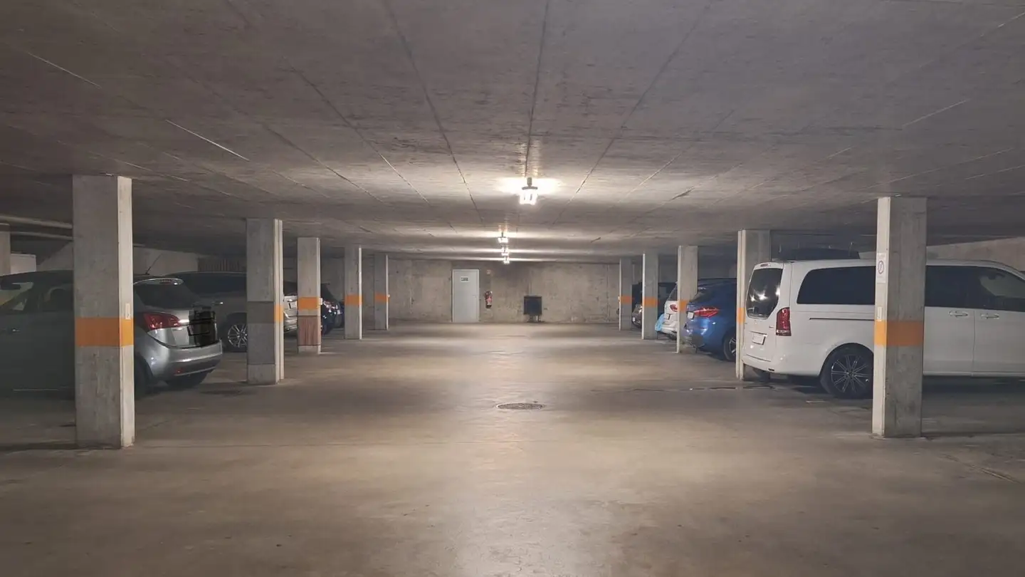 Einzelgarage mieten - Haldenweg 27, 3250 Lyss