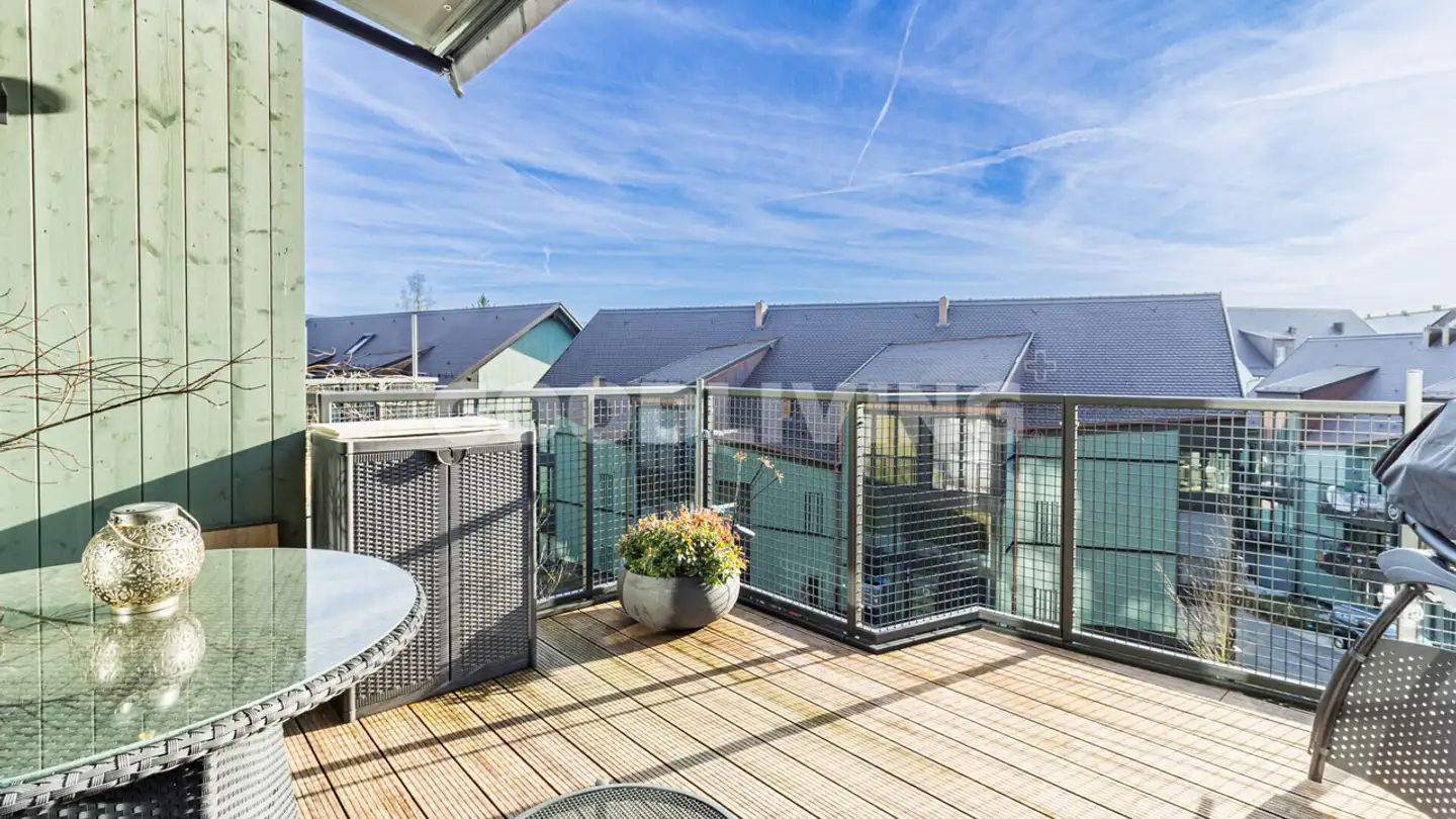 Apartment for sale - 8816 Hirzel