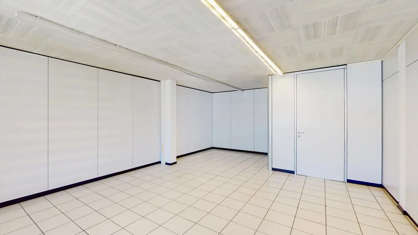Spazio ufficio in affitto - Via Cantonale 24, 6802 Rivera