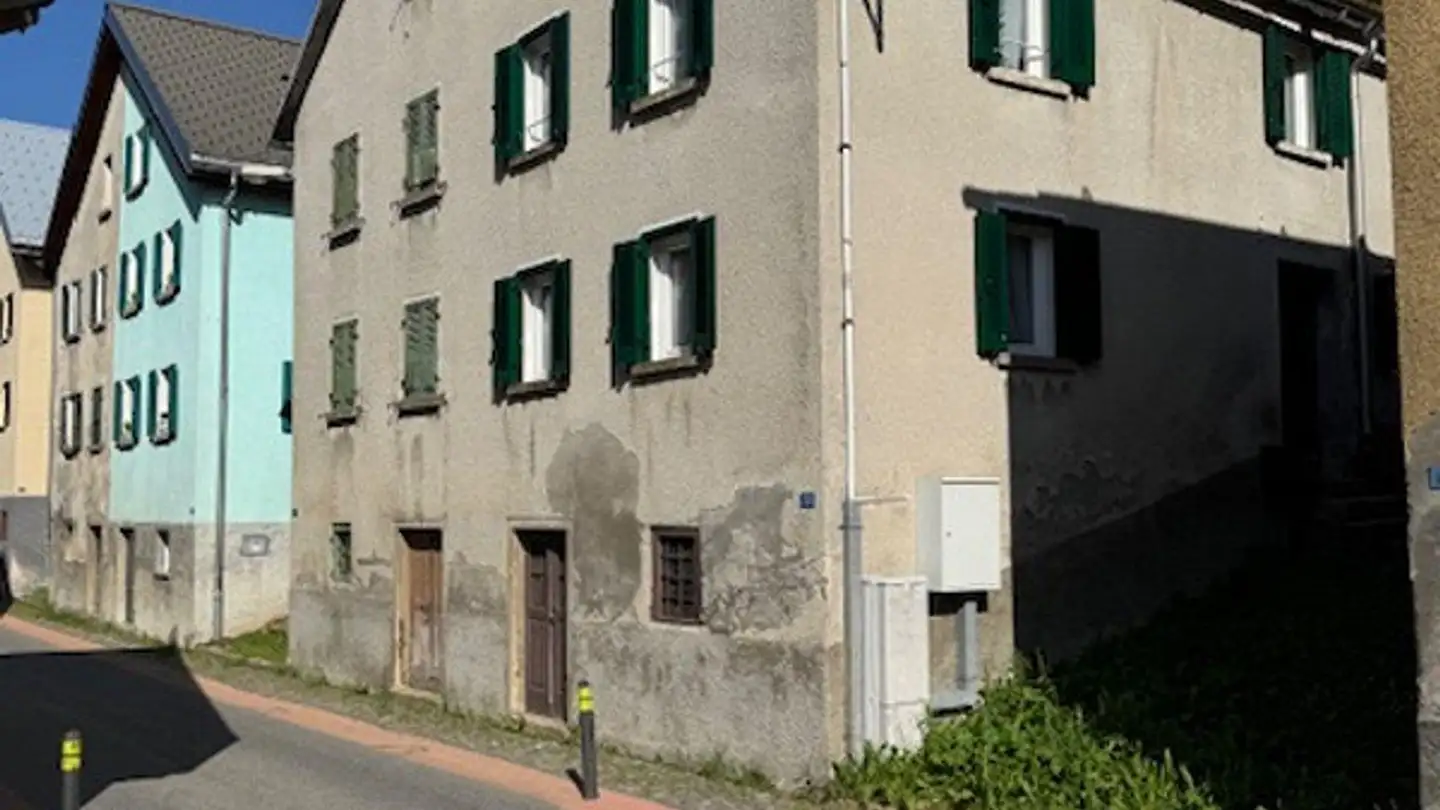 Stepped house for sale - 6780 Airolo
