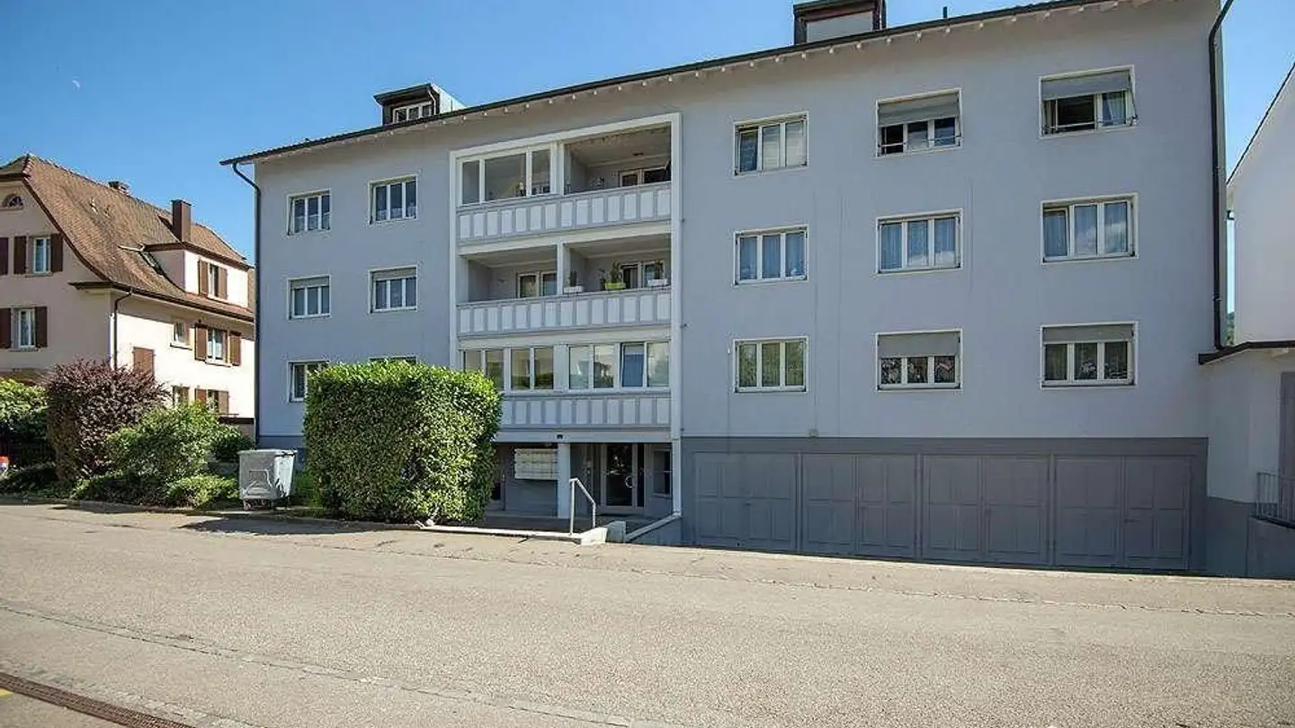 Einzelgarage mieten - Farnsburgerstrasse 2, 4133 Pratteln