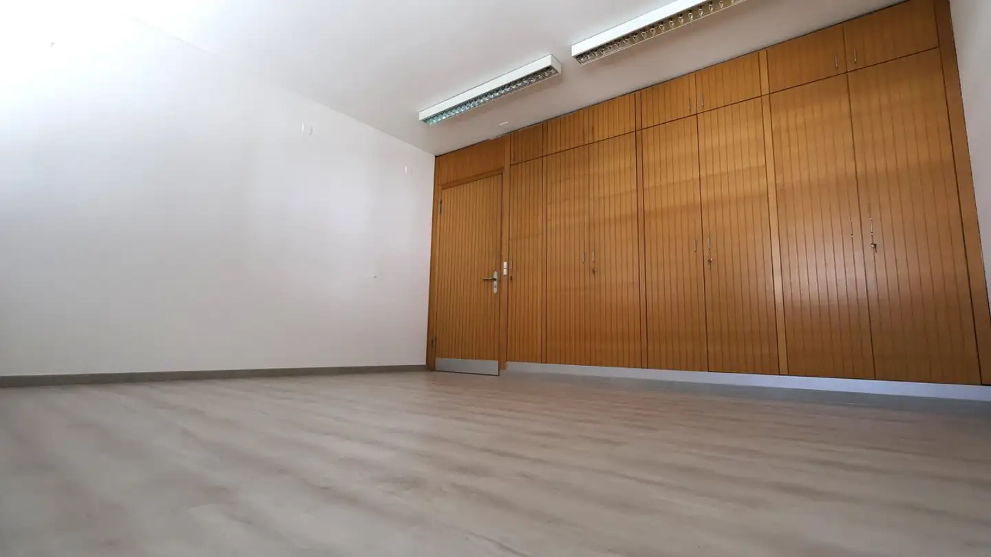 Spazio ufficio in affitto - Via Dante Alighieri 25, 6830 Chiasso - Photo 2