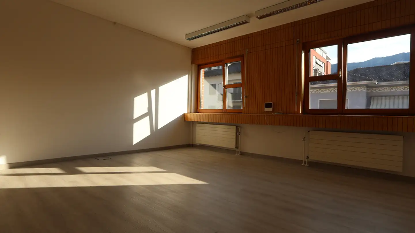 Spazio ufficio in affitto - Via Dante Alighieri 25, 6830 Chiasso - Photo 4