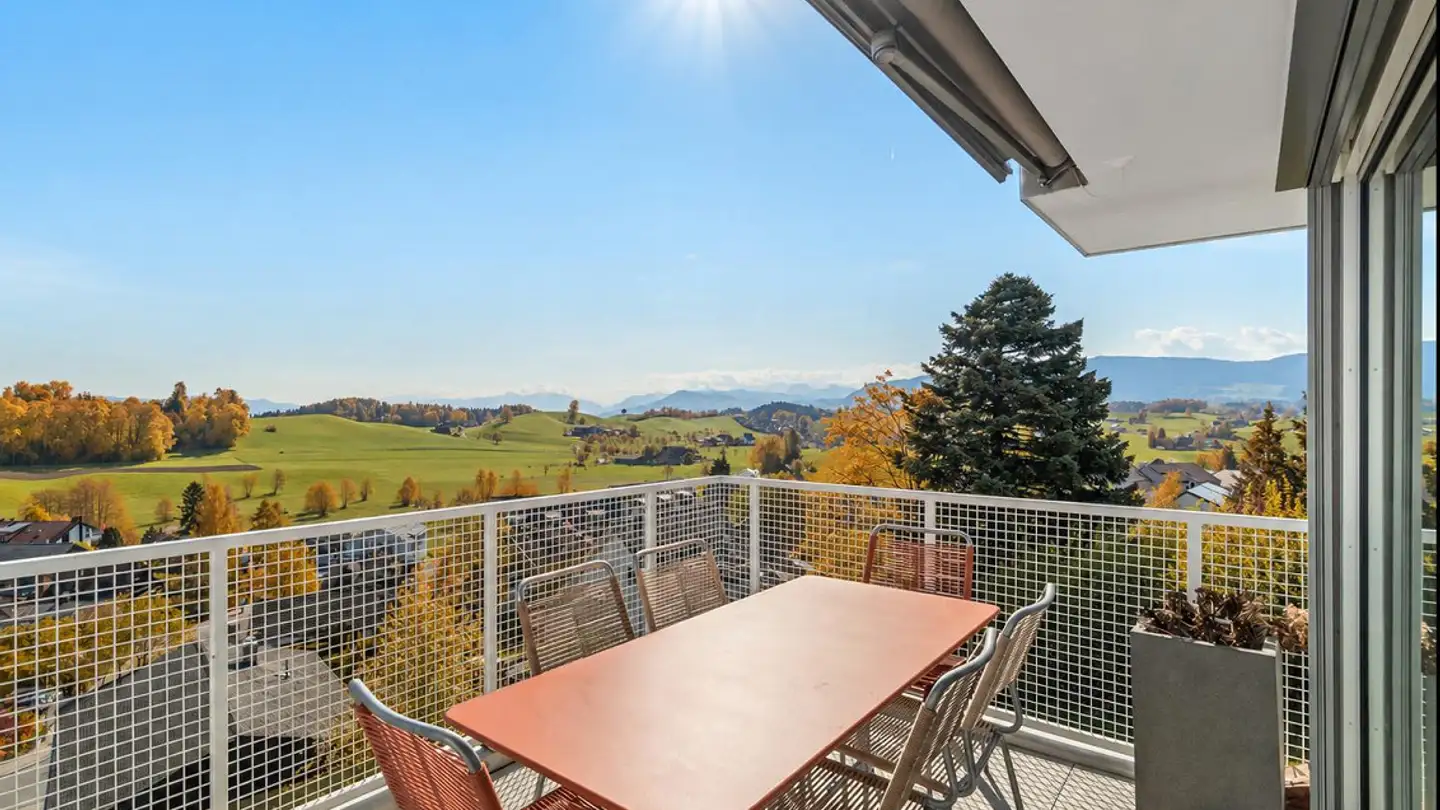 Semi-detached house for sale - 8816 Hirzel