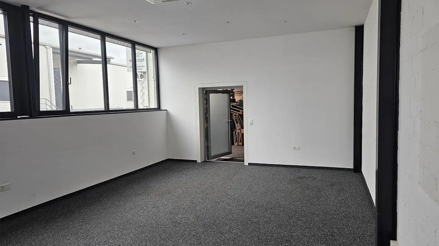 Commercial à louer - Weststrasse 15, 8570 Weinfelden - Photo 2