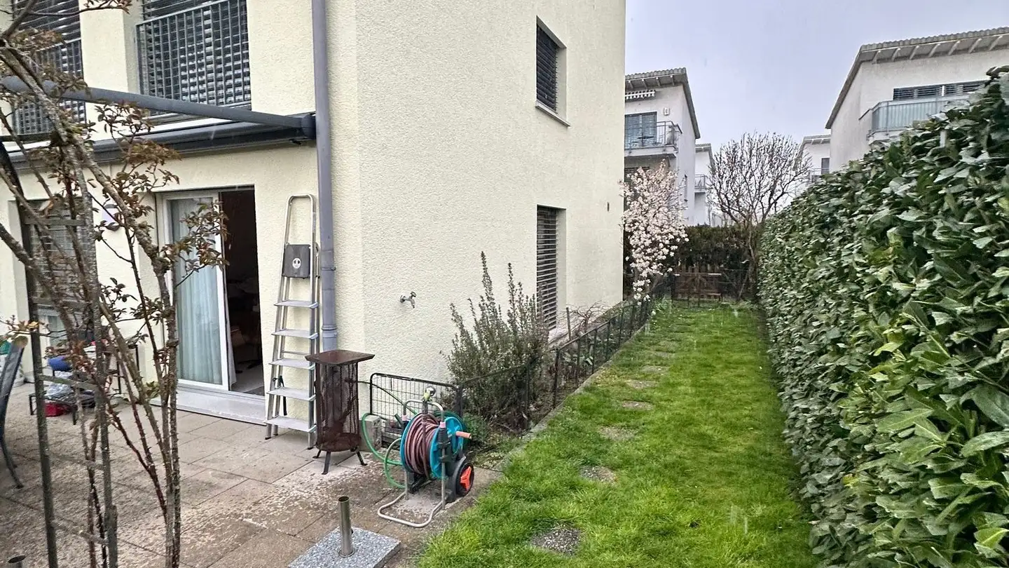 Maison jumelle à louer - Eglishölzliweg 6, 8600 Dübendorf