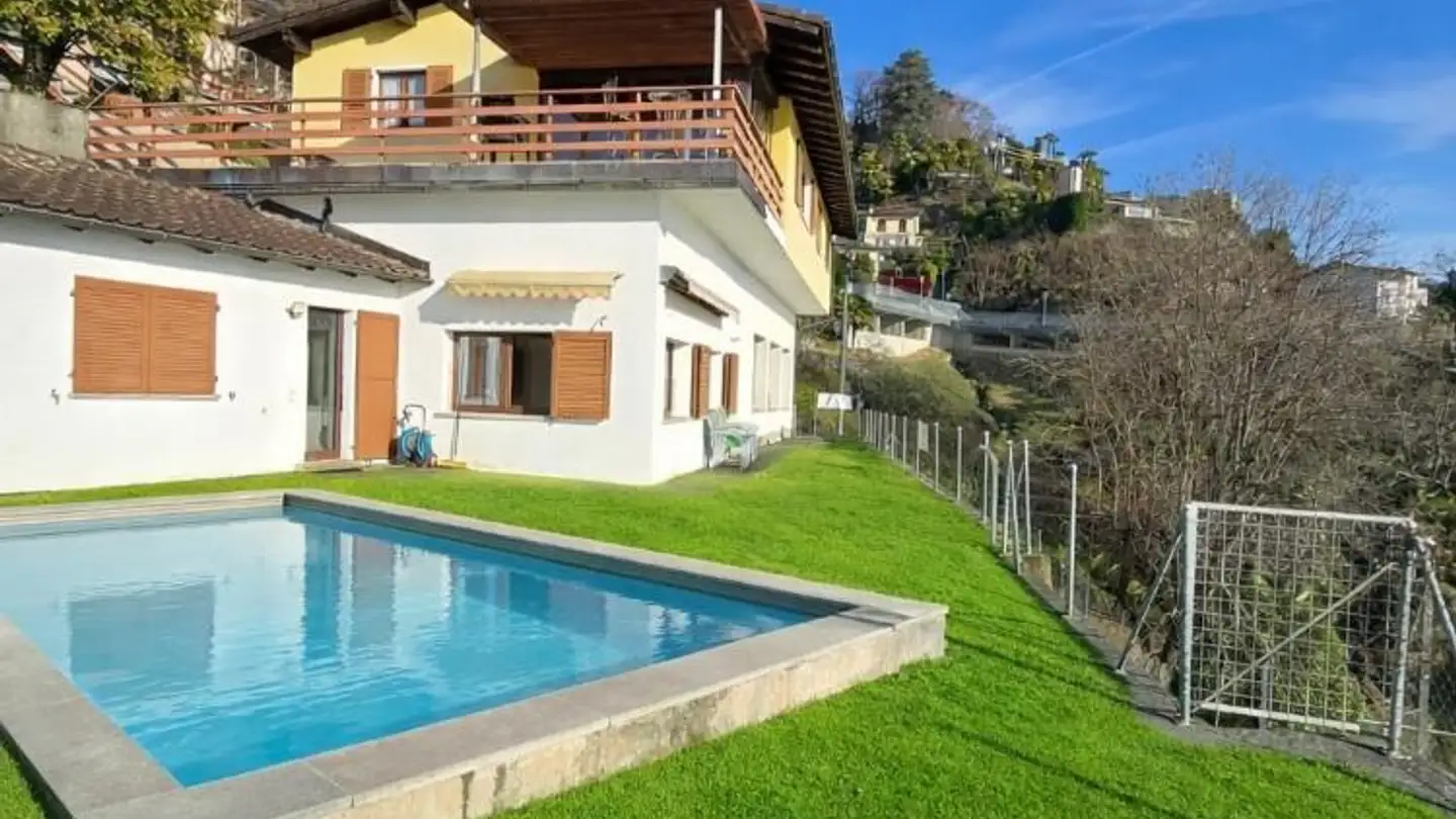 Maison jumelle à vendre - 6614 Brissago