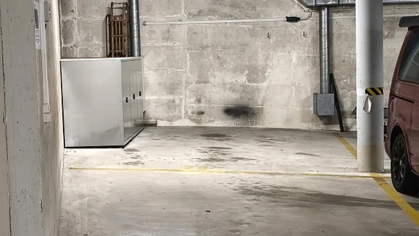 Underground parking space for rent - Loretohöhe 13, 6300 Zug