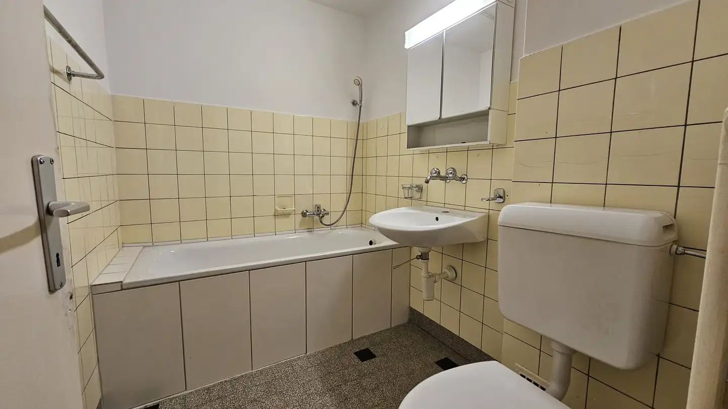 Apartment for rent - Route De Reuchenette / Reuchenettestrasse 17, 2502 Biel/Bienne - Photo 3