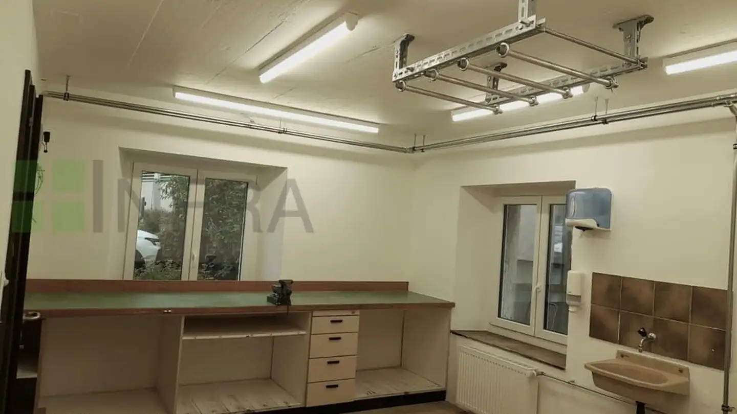 Commercial for rent - Chemin Des Vauches 7a, 2900 Porrentruy