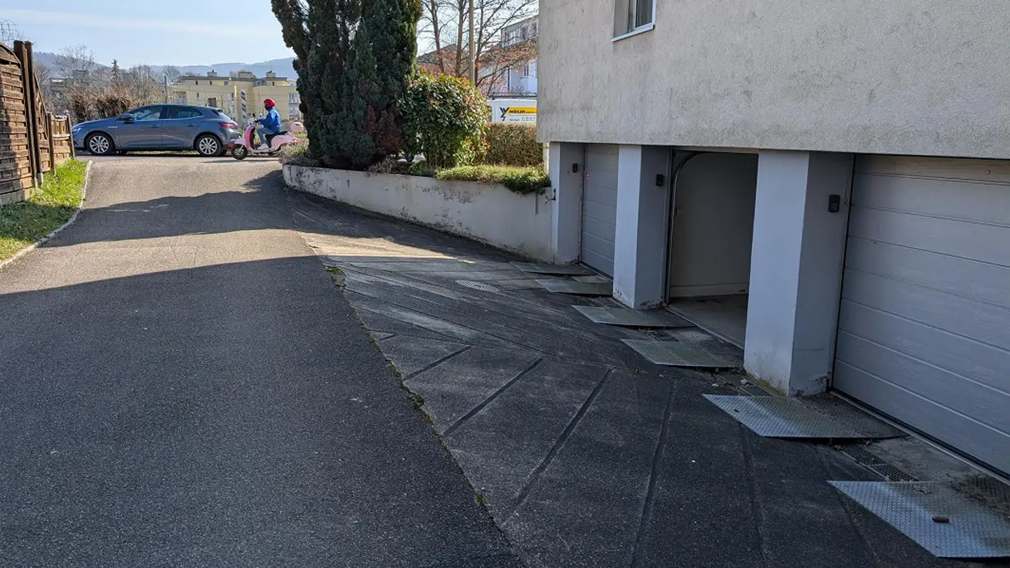 Garage individuel à louer - Lochackerstrasse, 4153 Reinach BL
