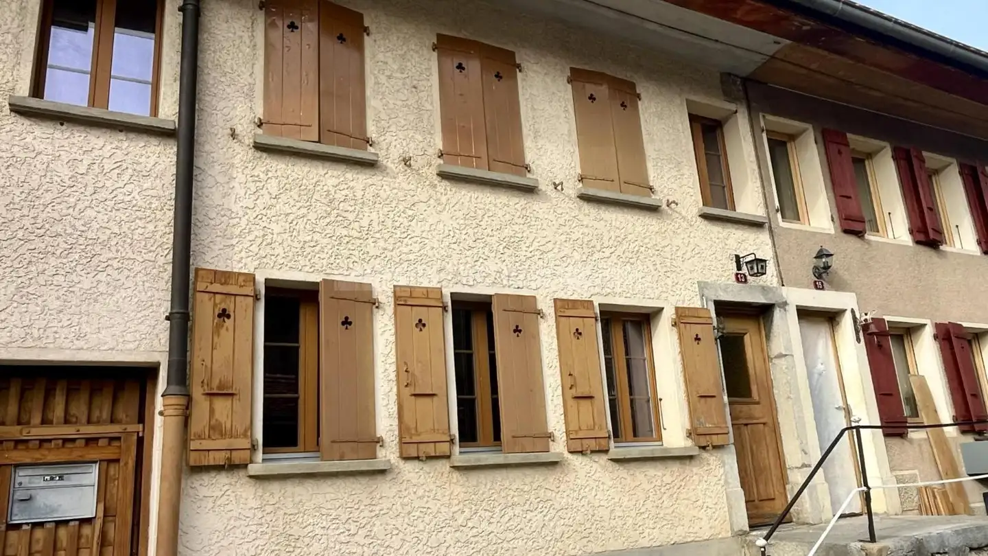 Row house for rent - 1669 Albeuve