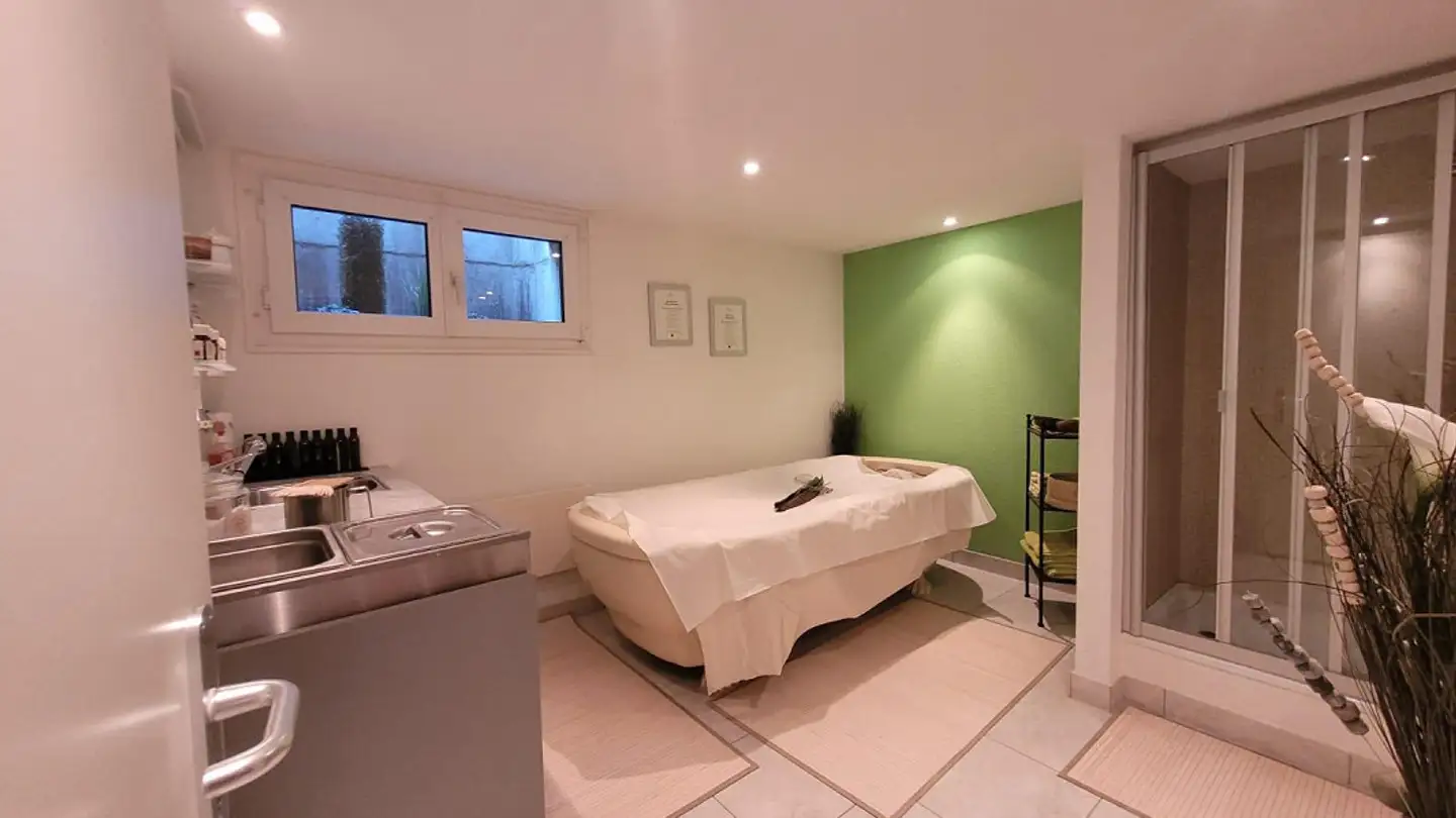 Commerciale in affitto - Ernetschwilerstrasse 2, 8730 Uznach