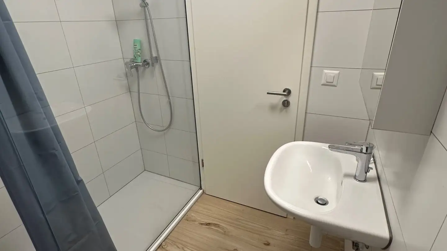 Single room for rent - Rue Des Saars, 2000 Neuchâtel - Photo 3