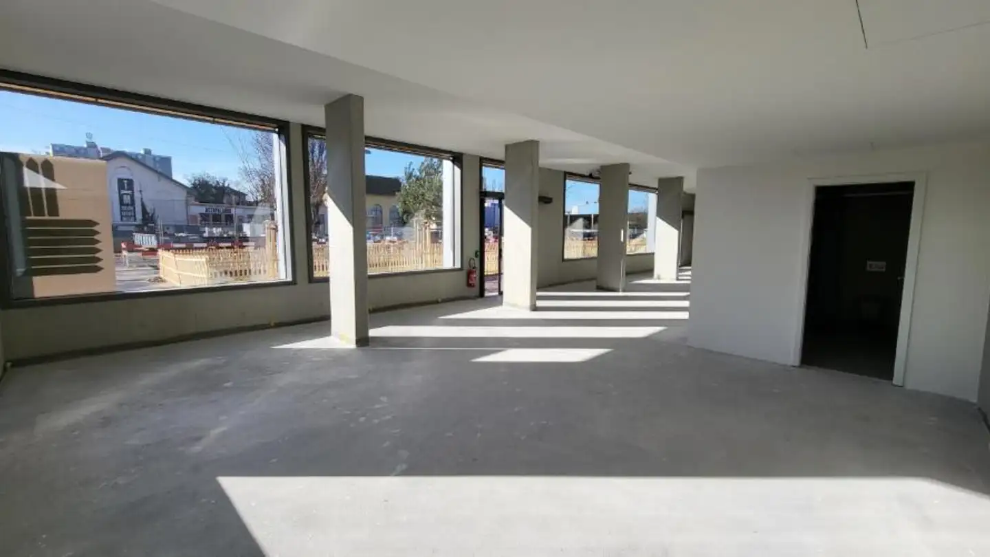 Bar for rent - Avenue de Malley 3, 1020 Renens VD - Photo 3