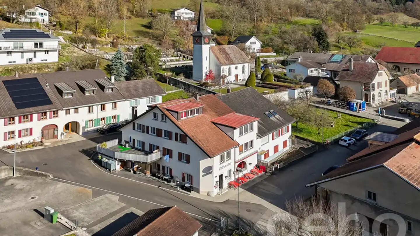 Edificio residenziale in vendita - 2603 Péry