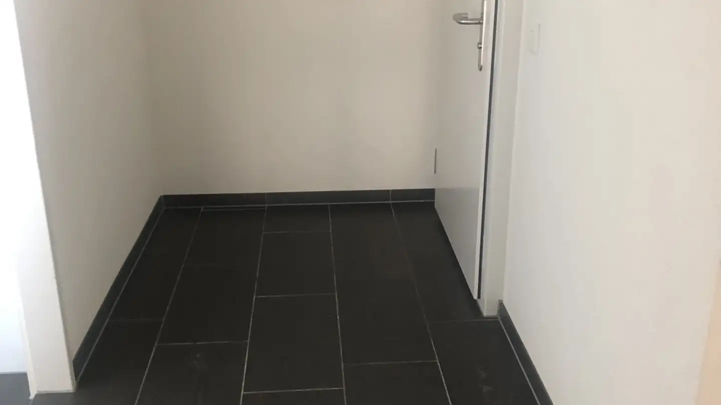 Wohnung mieten - Willikonerstrasse 46, 8618 Oetwil am See - Foto 2