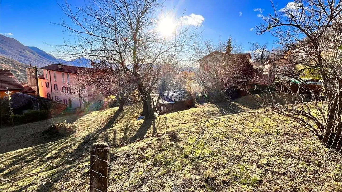 Constructible plot for sale - 6900 Lugano