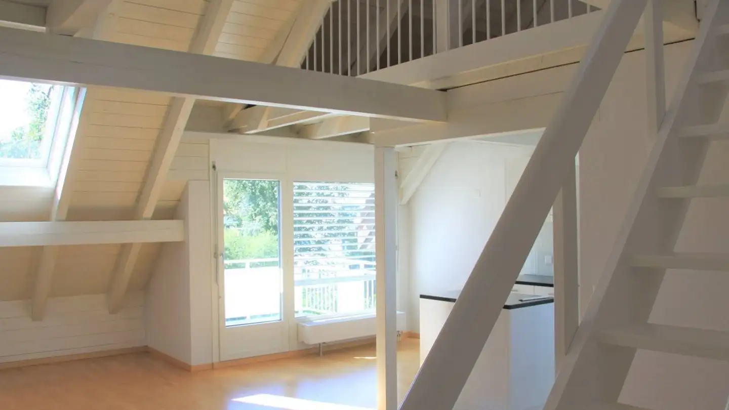 Dachgeschosswohnung mieten - Sonnenhofstrasse 21a, 8340 Hinwil - Foto 3