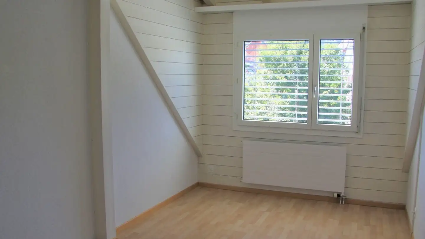 Dachgeschosswohnung mieten - Sonnenhofstrasse 21a, 8340 Hinwil - Foto 4