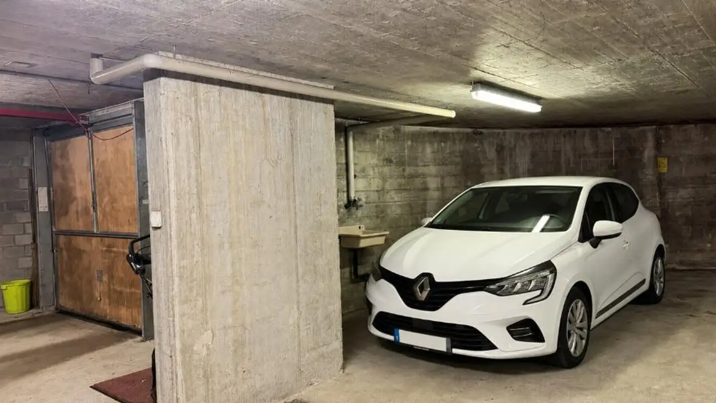 Underground parking space for rent - Rue des Grands-Prés 7, 2854 Bassecourt - Photo 2