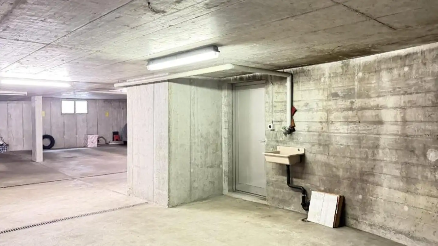 Underground parking space for rent - Rue des Grands-Prés 7, 2854 Bassecourt - Photo 3