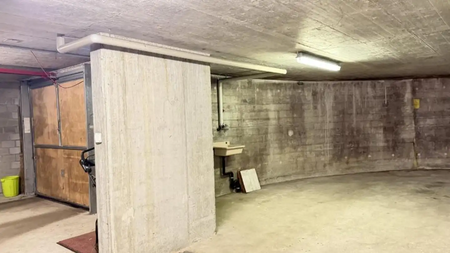 Underground parking space for rent - Rue des Grands-Prés 7, 2854 Bassecourt - Photo 4