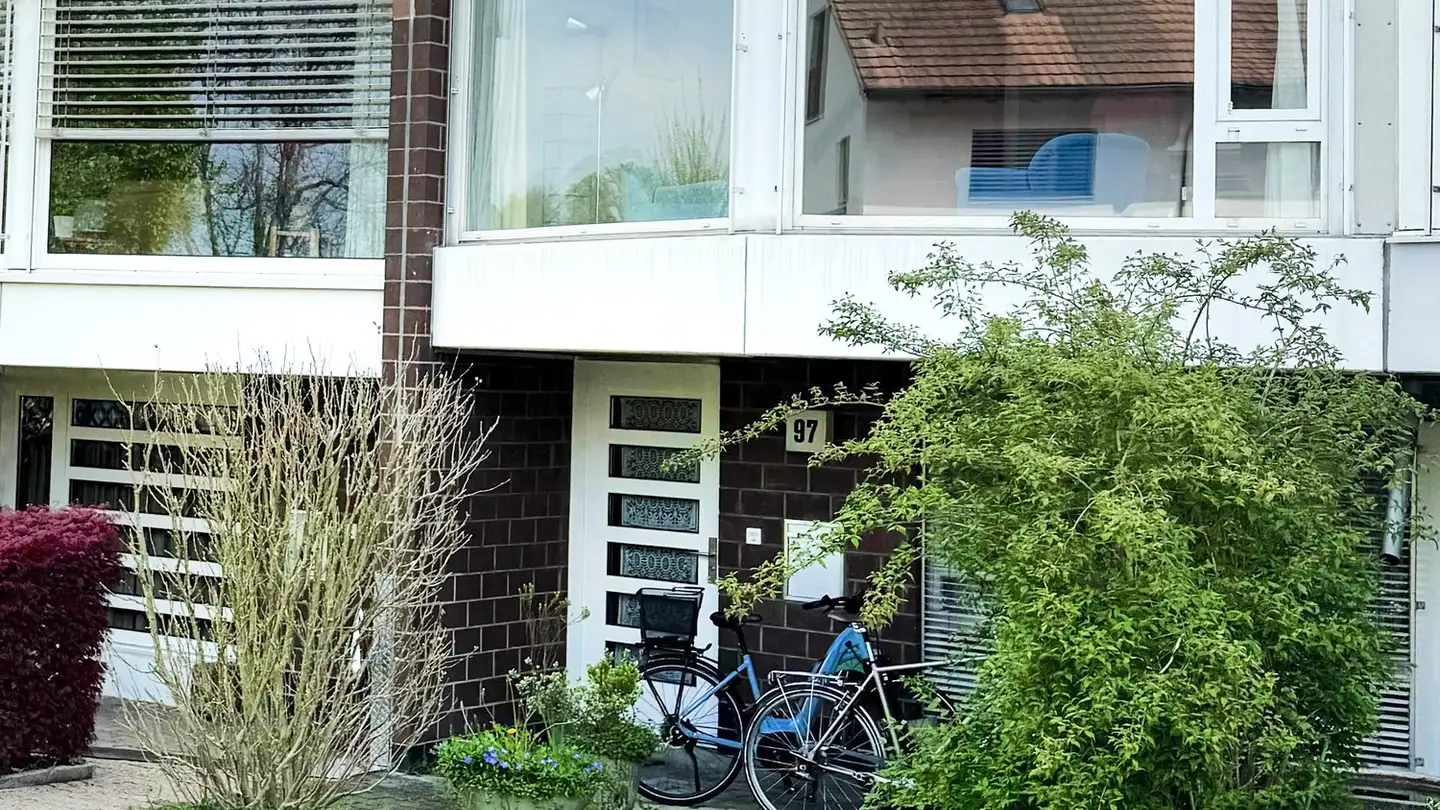 Row house for sale - 4106 Therwil