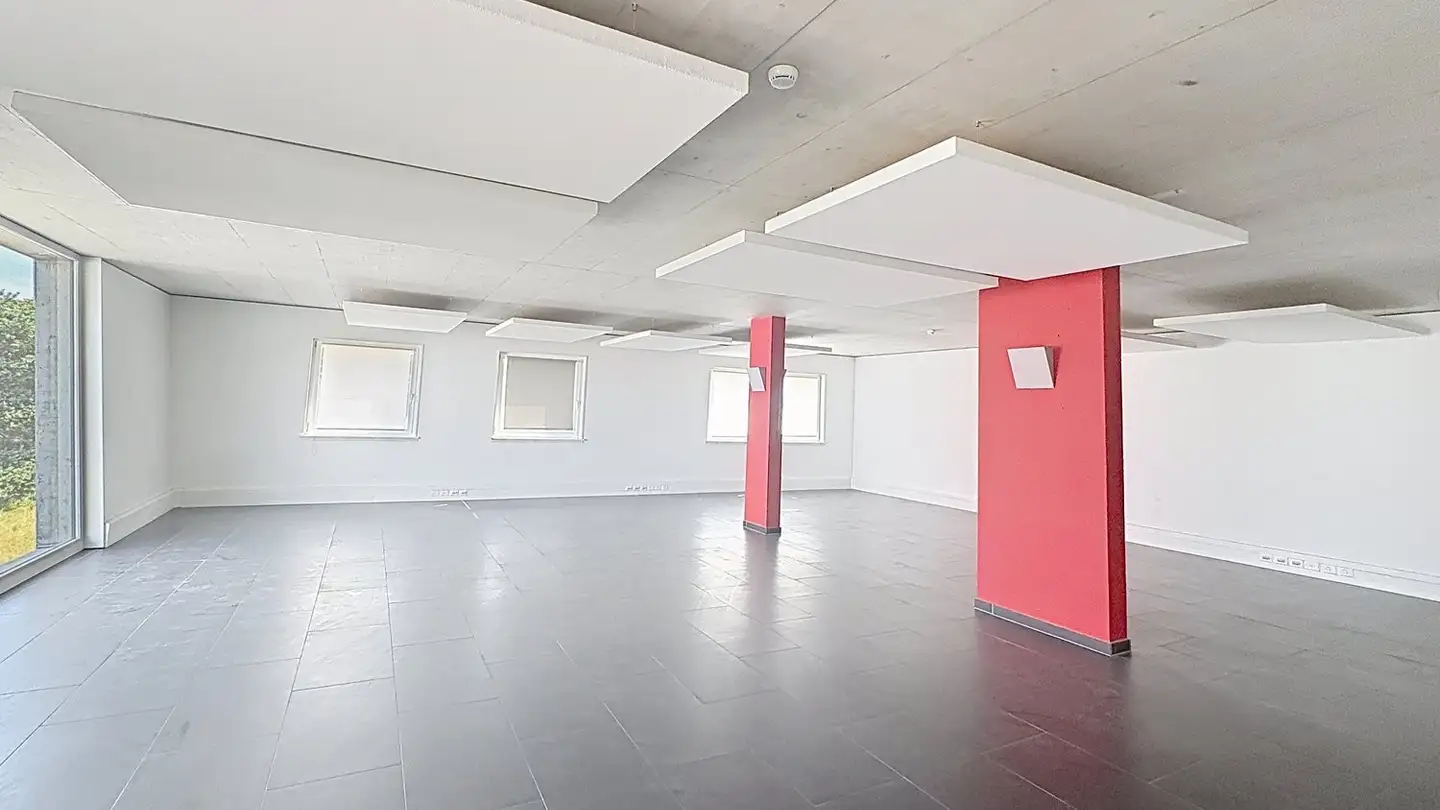 Office space for rent - Zone Industrielle D'in-Riaux 35, 1728 Rossens FR - Photo 2