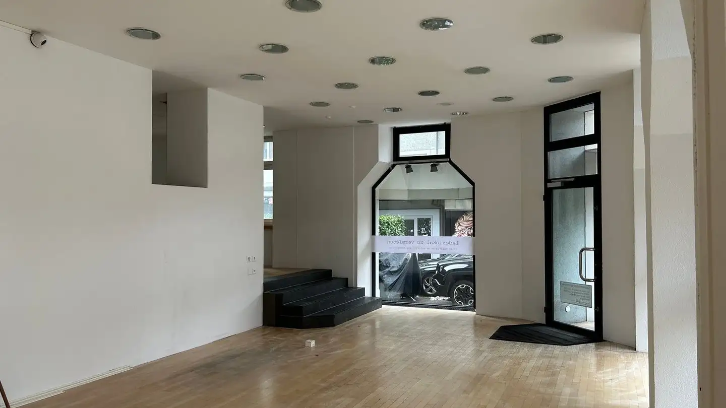 Shop for rent - Obere Bahnhofstrasse 40, 8640 Rapperswil SG - Photo 3