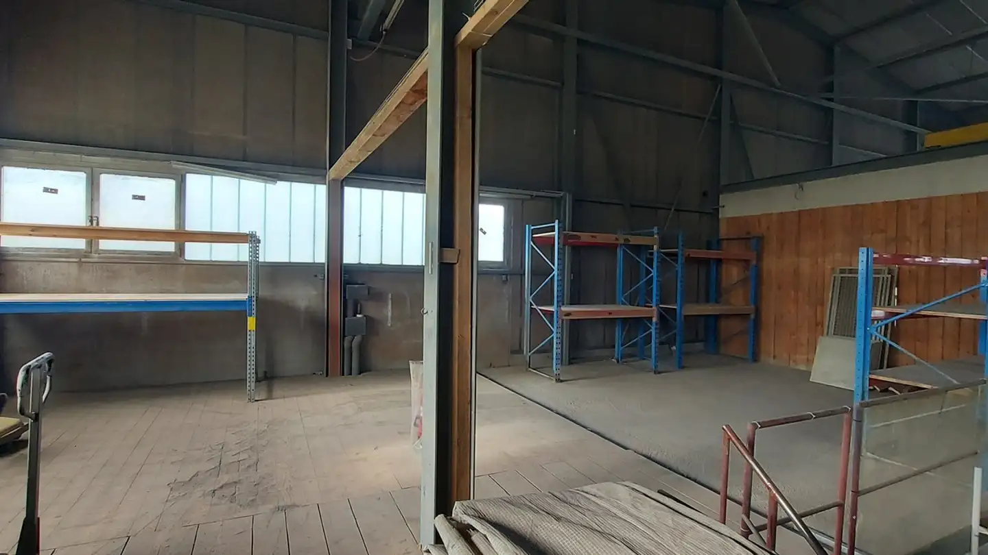 Commercial for rent - 3123 Belp