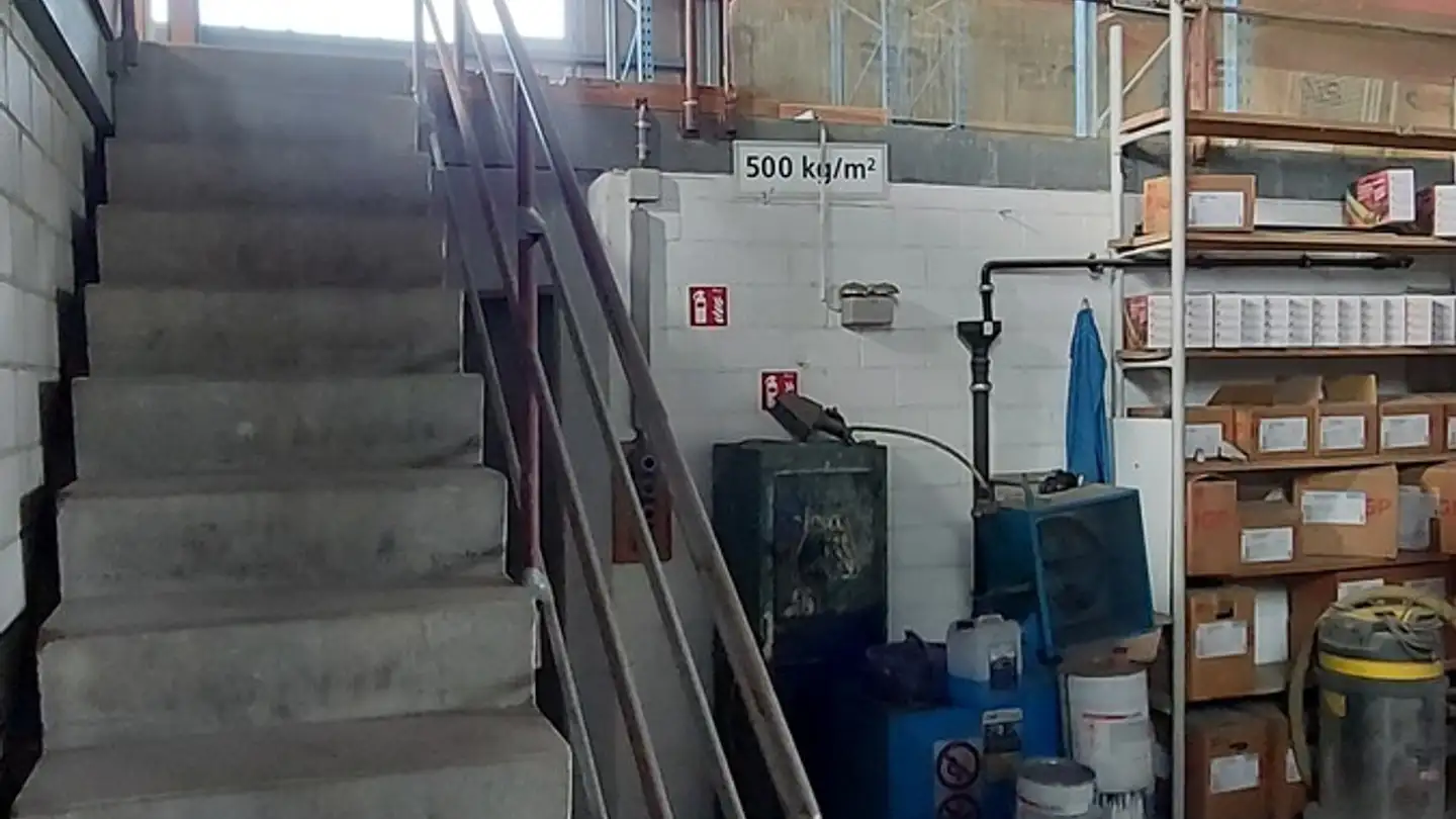 Commercial for rent - 3123 Belp - Photo 2