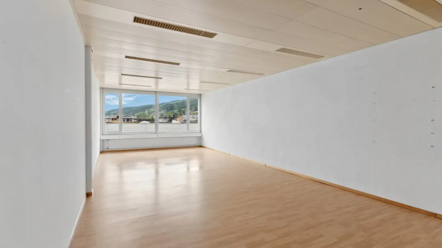 Spazio ufficio in affitto - Oberfeld 4, 6037 Root - Photo 3