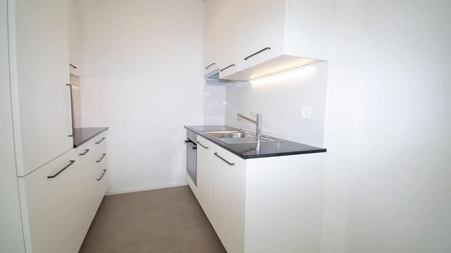Apartment for rent - Via Generale Guisan 10, 6710 Biasca - Photo 2