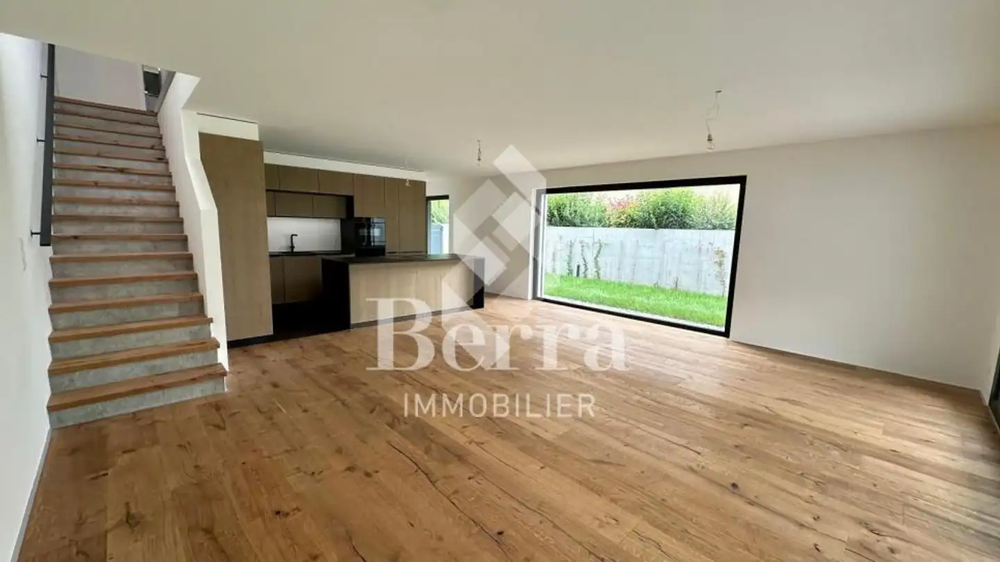 Semi-detached house for sale - 1926 Fully