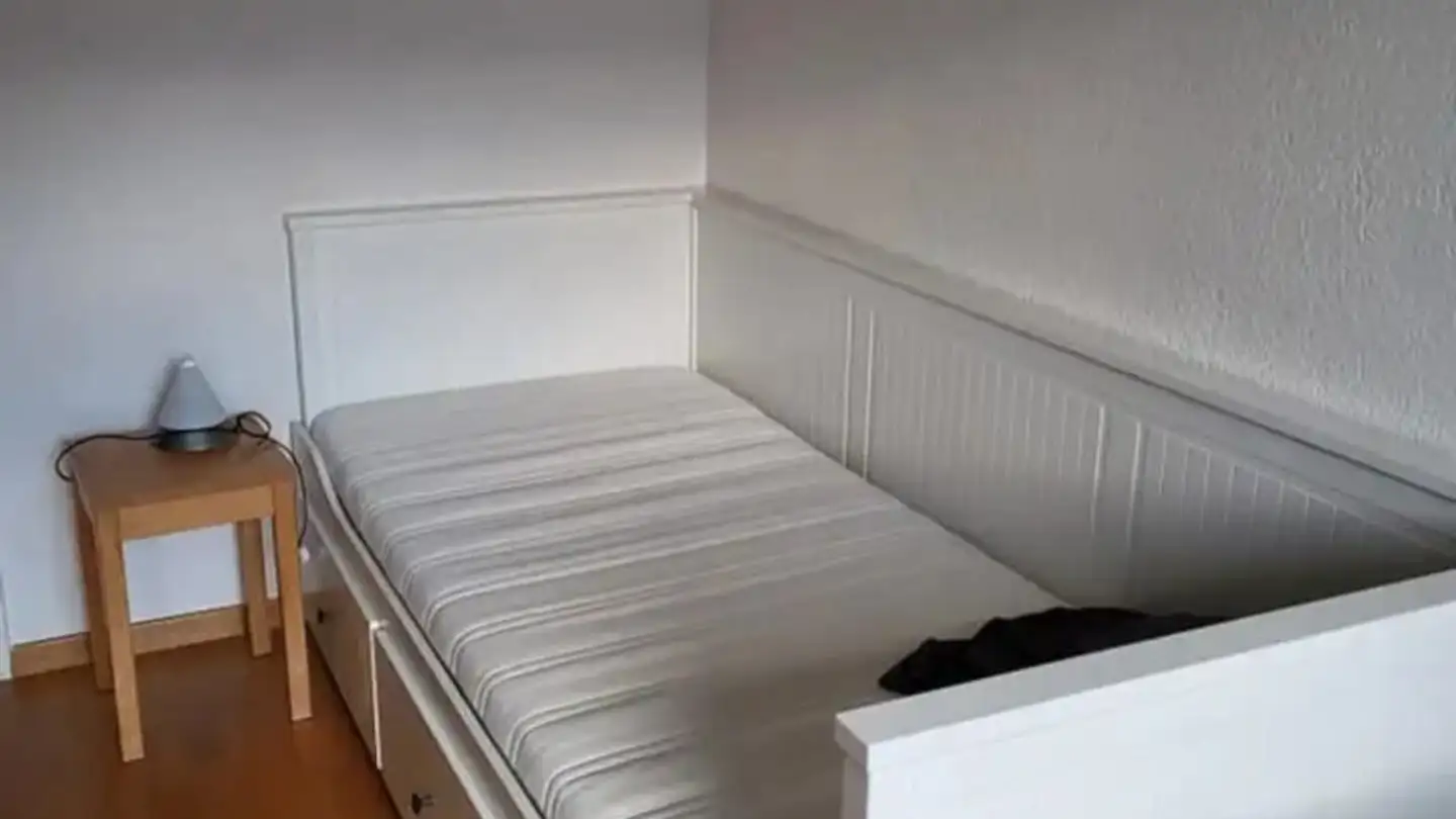 Chambre à louer - 8640 Rapperswil SG