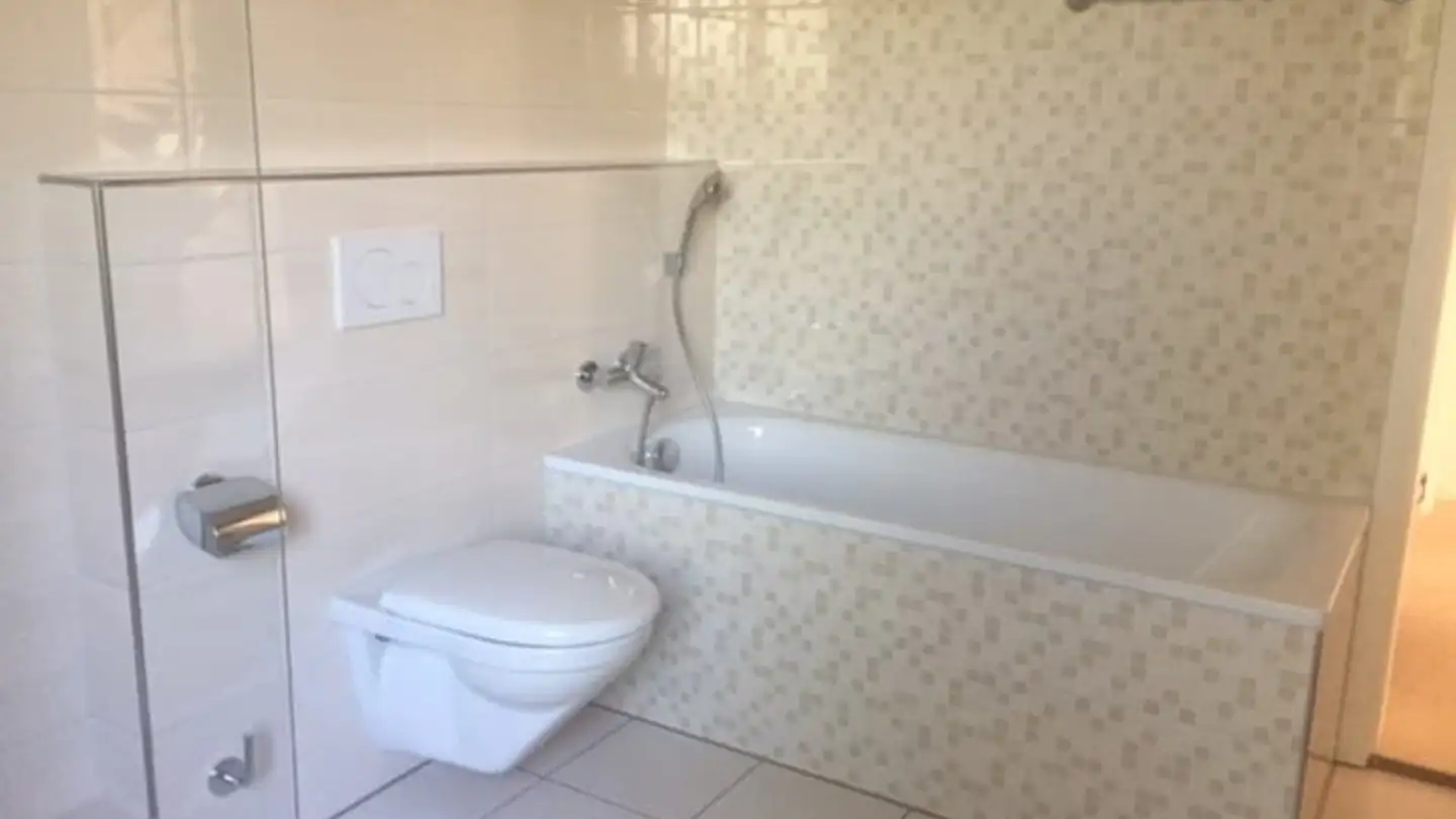 Apartment for rent - Rue Du Coteau / Haldenstrasse, 2502 Biel/Bienne - Photo 2