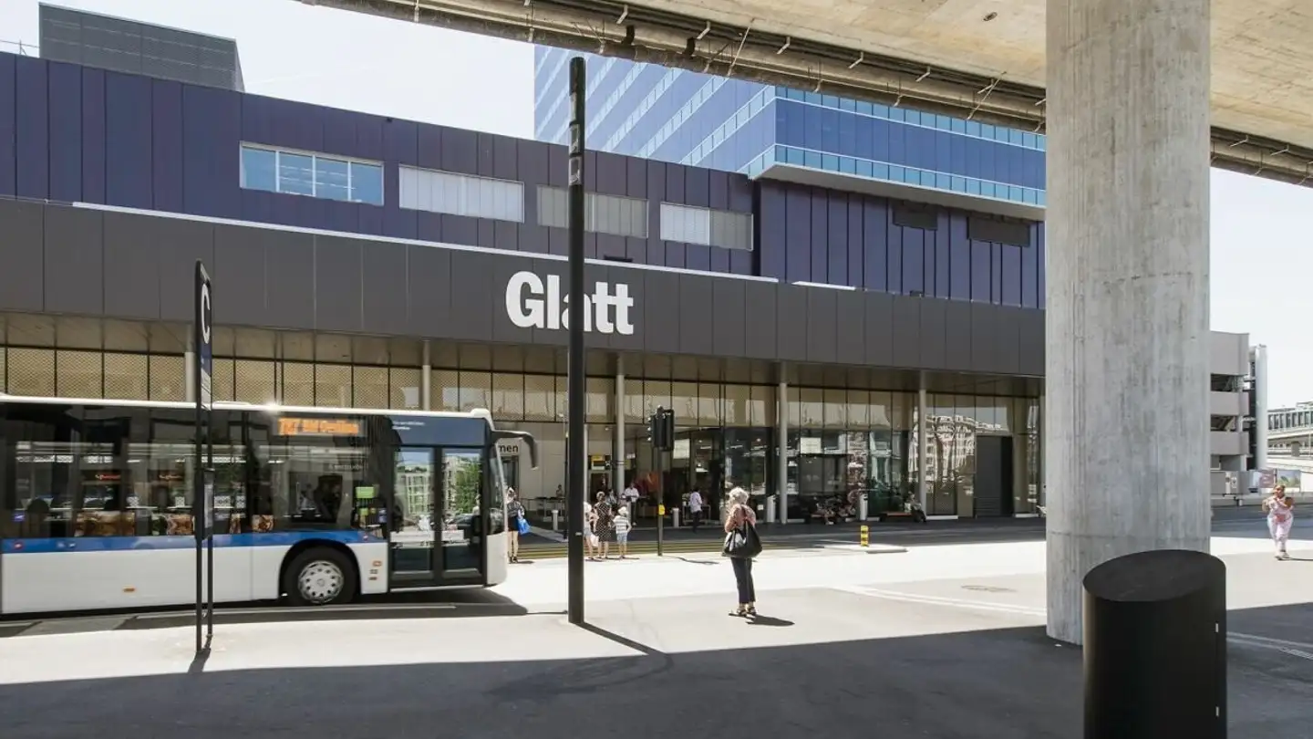 Geschäft mieten - Neue Winterthurerstrasse 82, 8304 Wallisellen - Foto 2