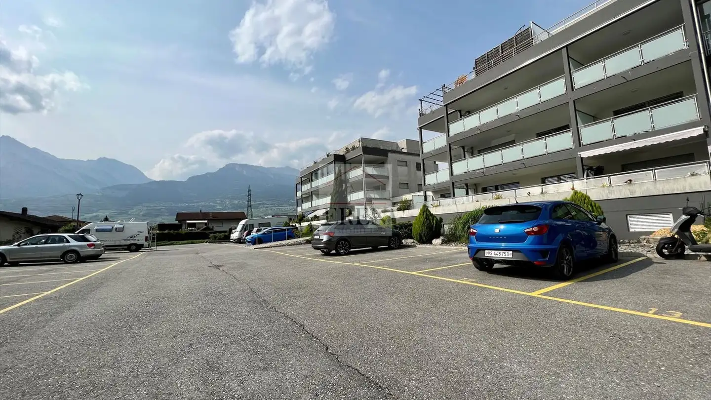 Place de parking extérieure à louer - 1994 Aproz (Nendaz) - Photo 3