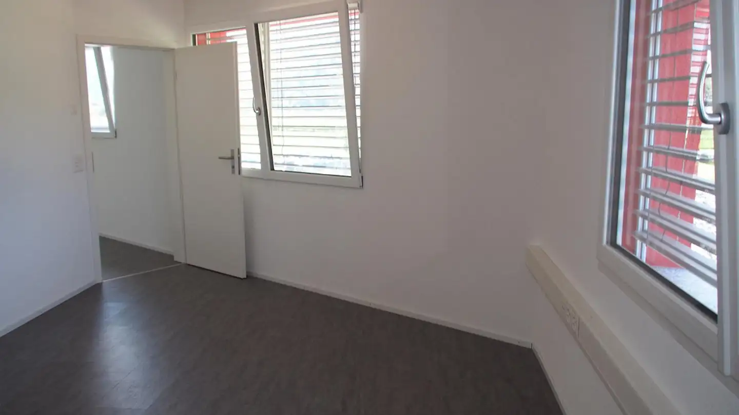 Bürofläche mieten - Rheinstrasse 75, 7012 Felsberg