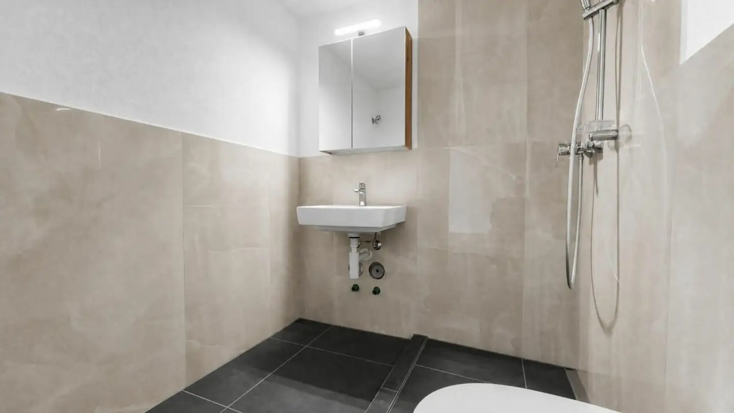 Appartement à louer - Dorfstrasse 60, 8424 Embrach - Photo 3