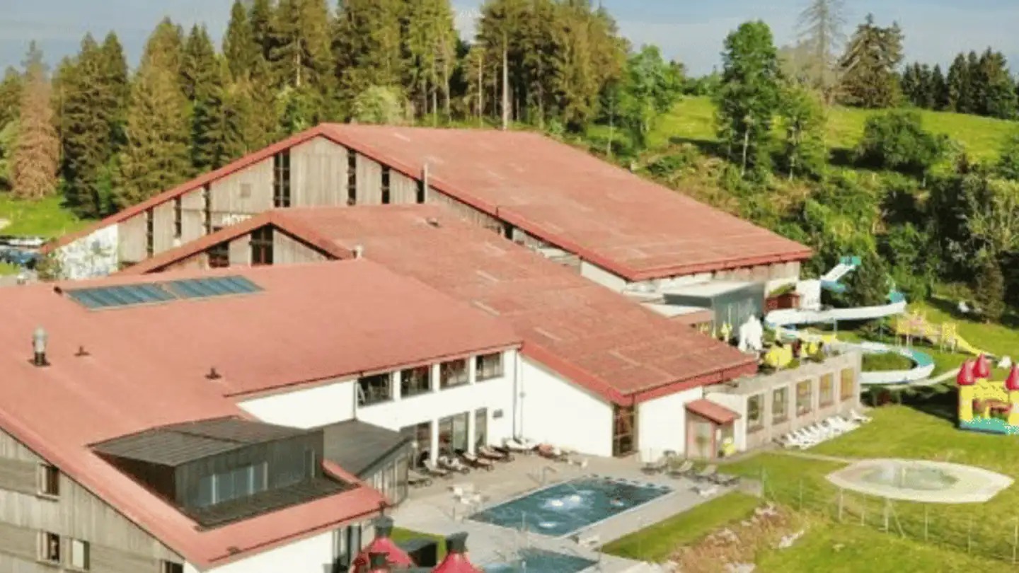 Restaurant à louer - Chemin Des Sports 10, 2350 Saignelégier