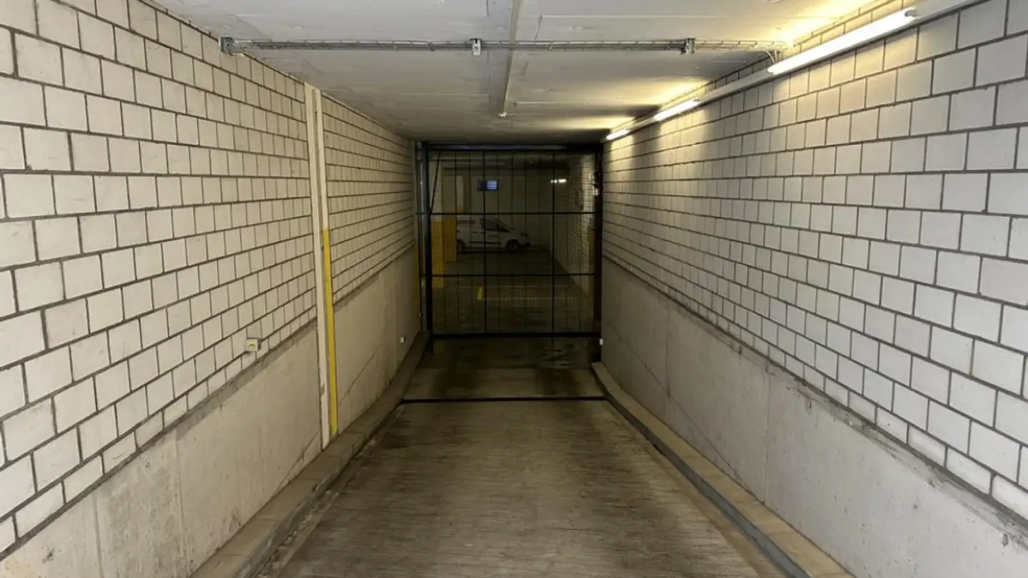 Tiefgaragenstellplatz mieten - Riedstrasse 8, 6330 Cham - Foto 2