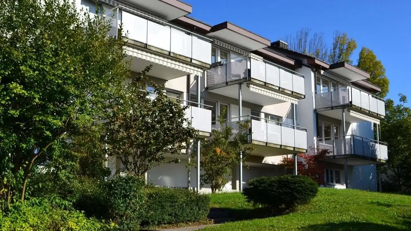 Parcheggio esterno in affitto - Neue Allmendstrasse 42, 8703 Erlenbach ZH