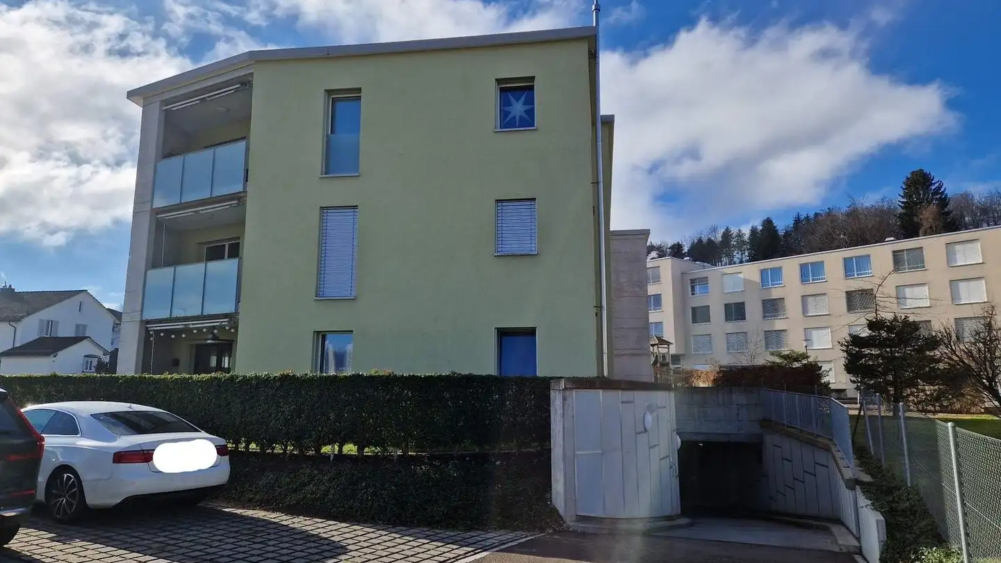 Place de parking extérieure à louer - Grüningerstrasse 6, 8620 Wetzikon ZH